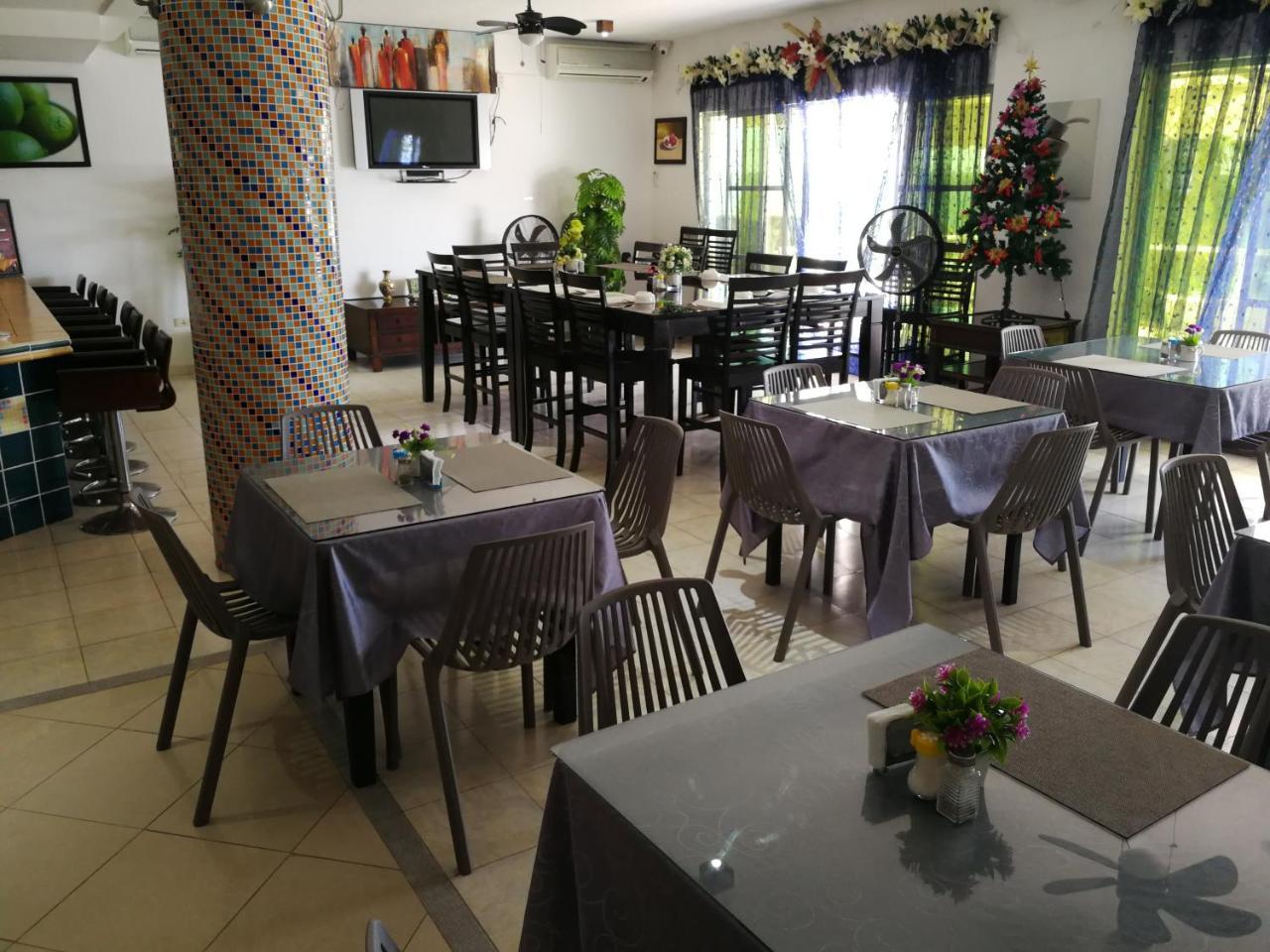 Sunsea Resort Guimaras Esterno foto